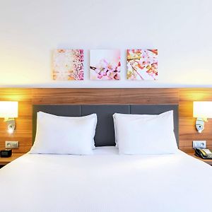 King Room Garden View